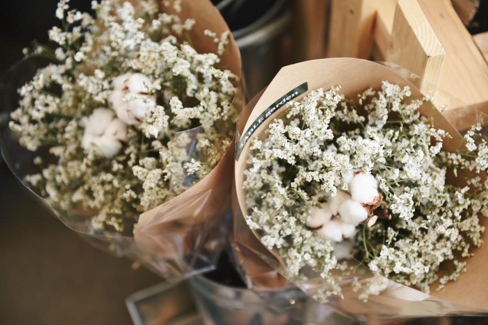 Free Image of Close-Up of a Bunch of Flowers in a Vase 