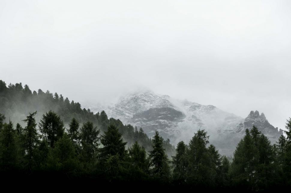 Free Image of Majestic Mountain Range in Black and White 