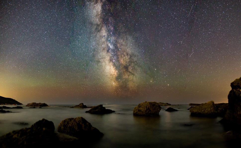 Free Image of A Night Sky Filled With Stars 