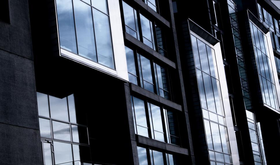 Free Image of Modern Skyscraper With Multiple Windows 