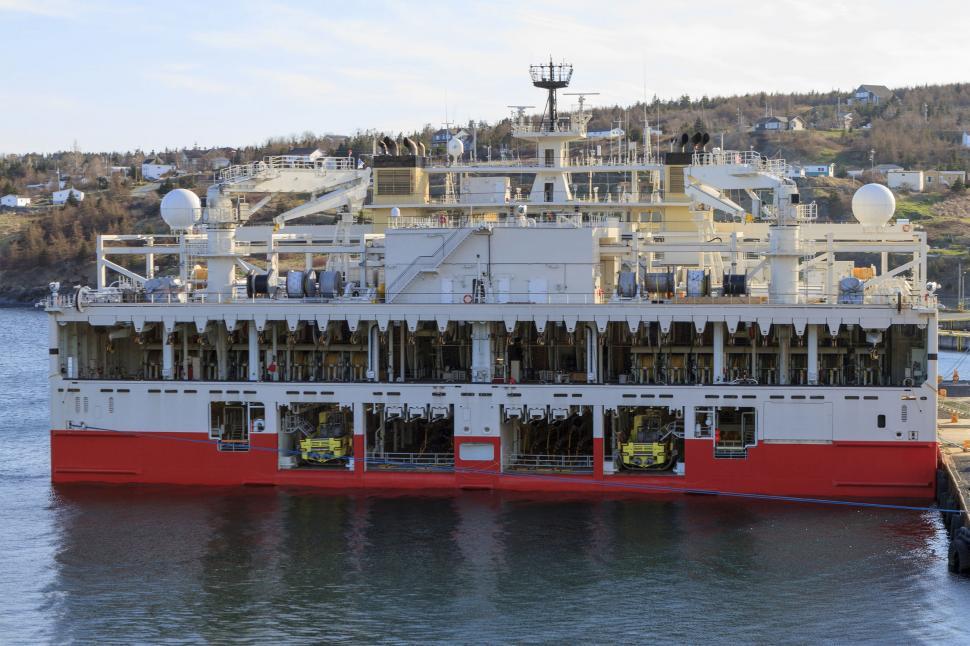 Free Image of seismic vessel  