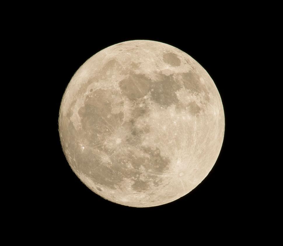 Free Image of Full Moon Illuminates Dark Sky 