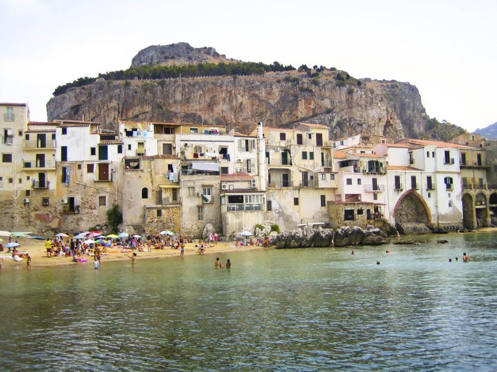 Free Image of Village on Sicily 