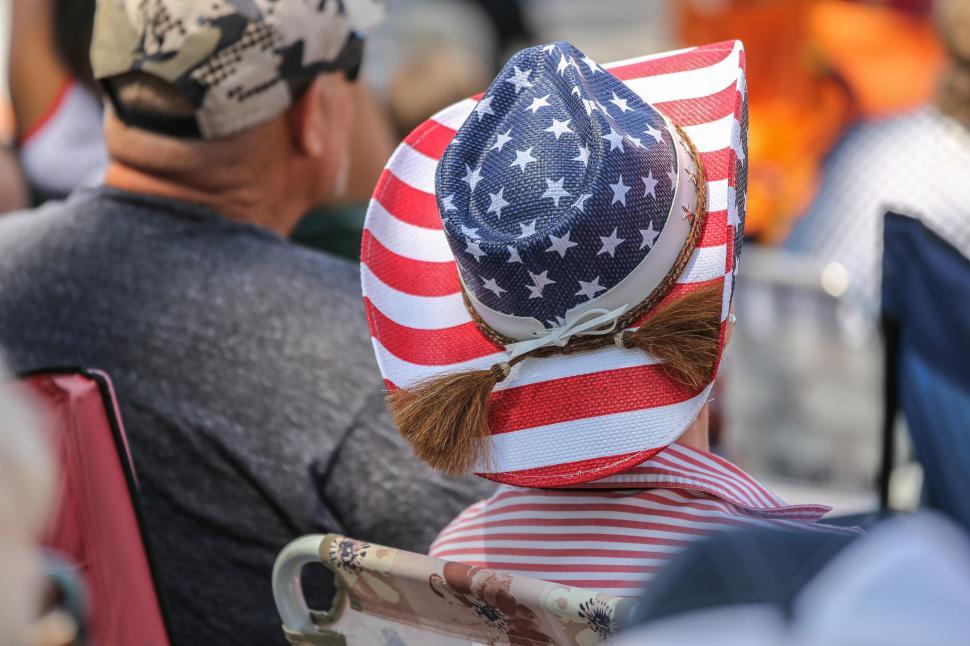 Free Image of Straw Ameican Flag hat 