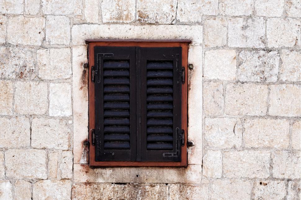 Free Image of Old window 