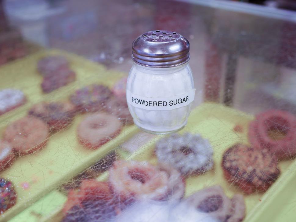 Free Image of Powdered sugar in a shaker 