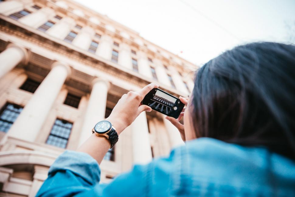 Free Image of Architecture photography from a mobile phone 