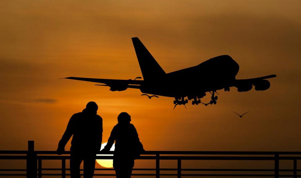 Free Image of traveling people  