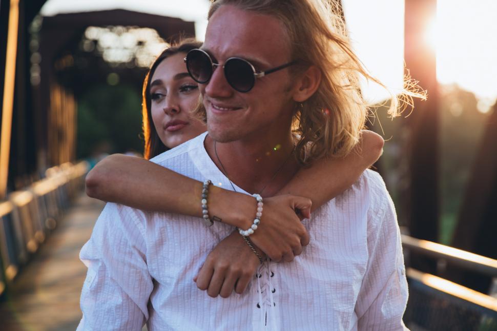 Free Image of A young caucasian couple at sunset 