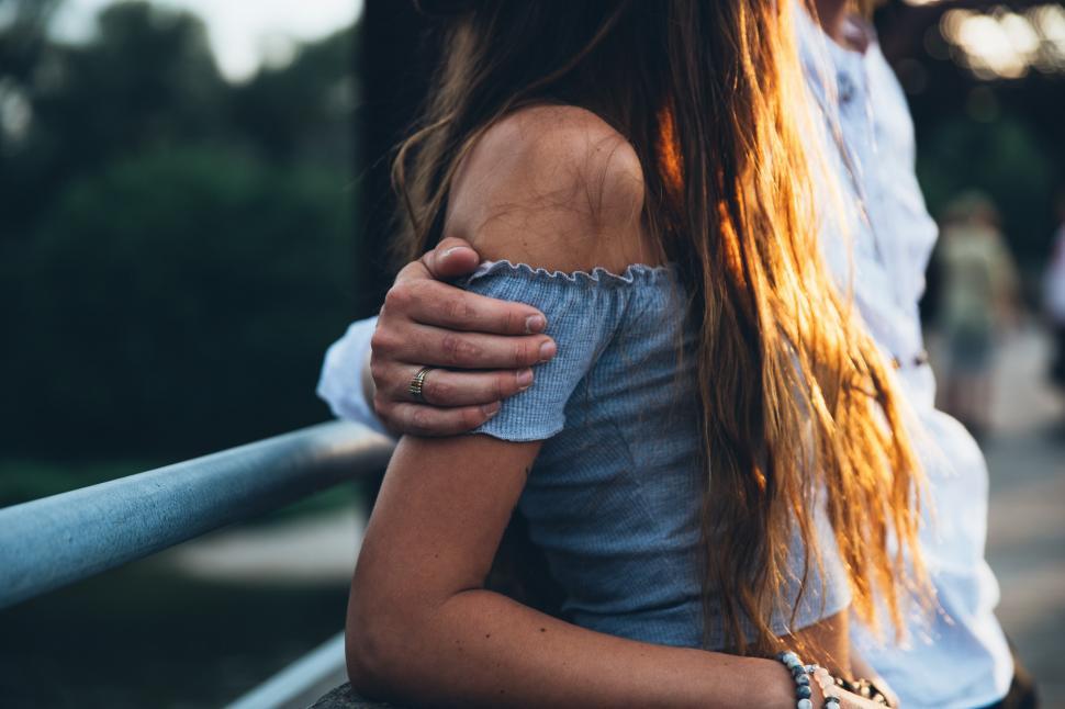 Free Image of A young caucasian couple at sunset 