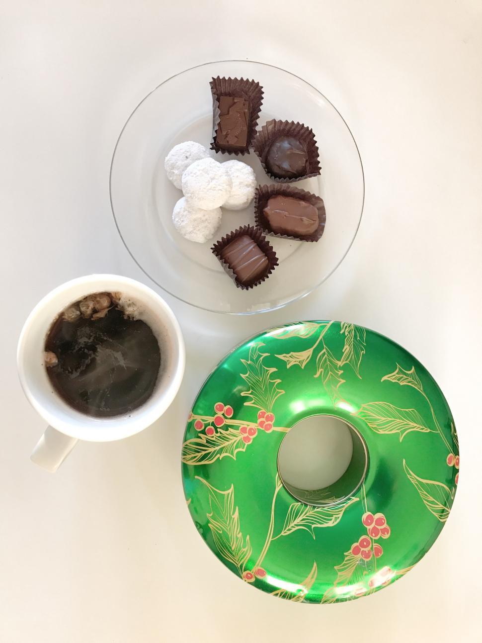 Free Image of Tea time 