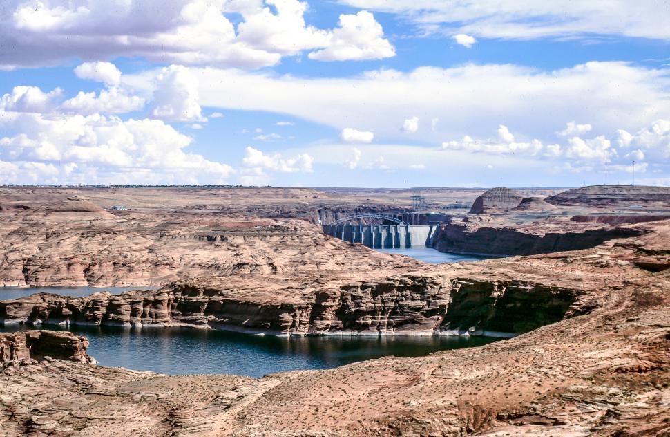 Free Image of Glen Canyon Dam 