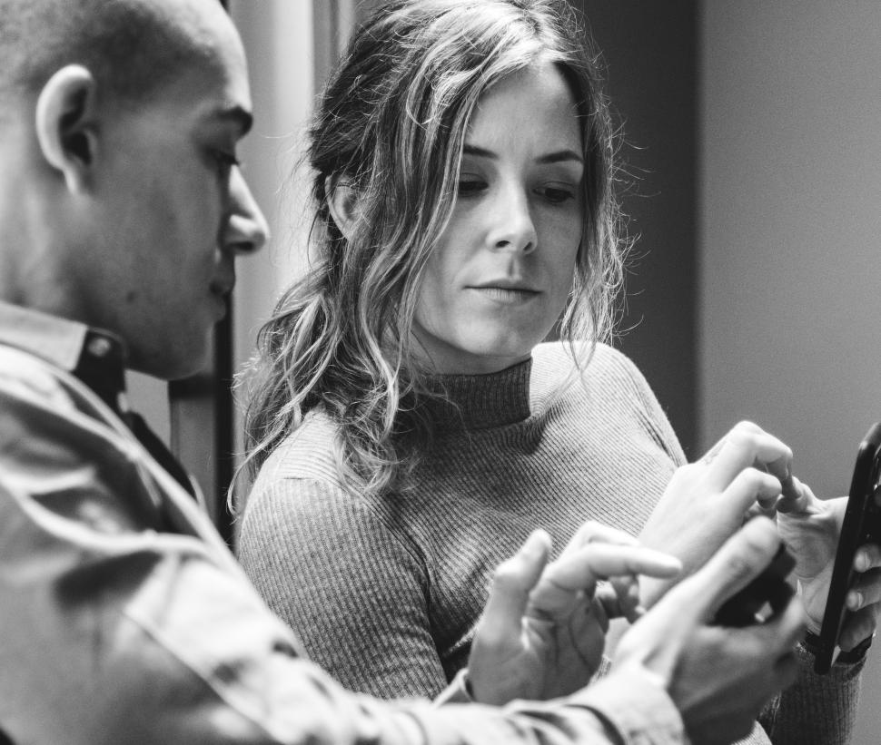 Free Image of Two colleagues in the office - black and white photo 