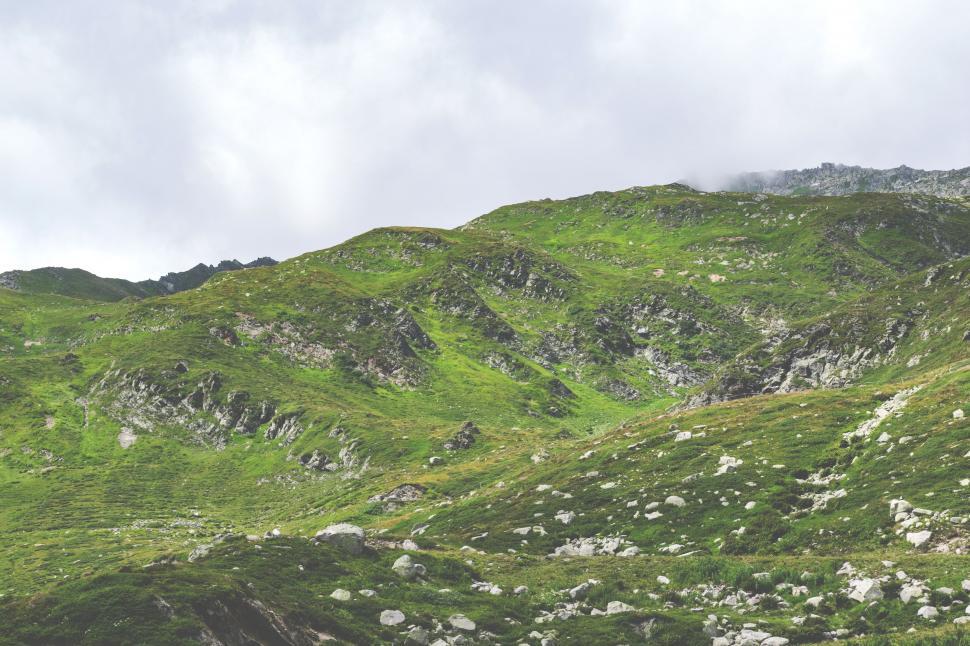 Free Image of Green Grass Mountain 