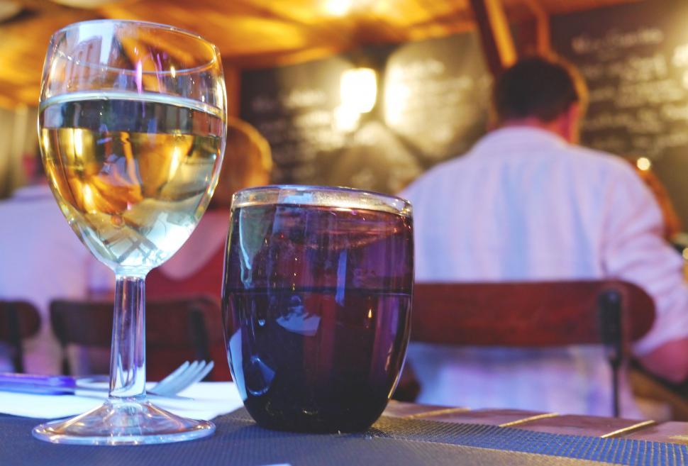 Free Image of Wine Glasses  