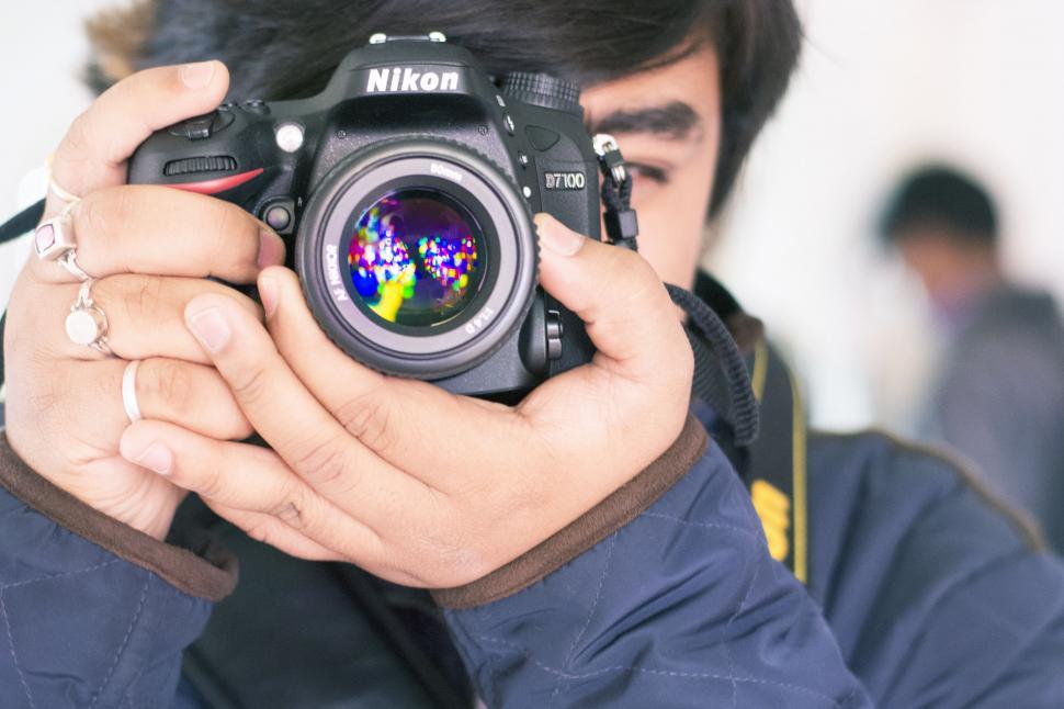 Free Image of Taking a picture  