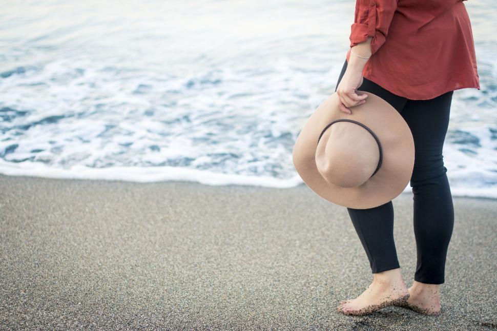Free Image of Woman with Hat  