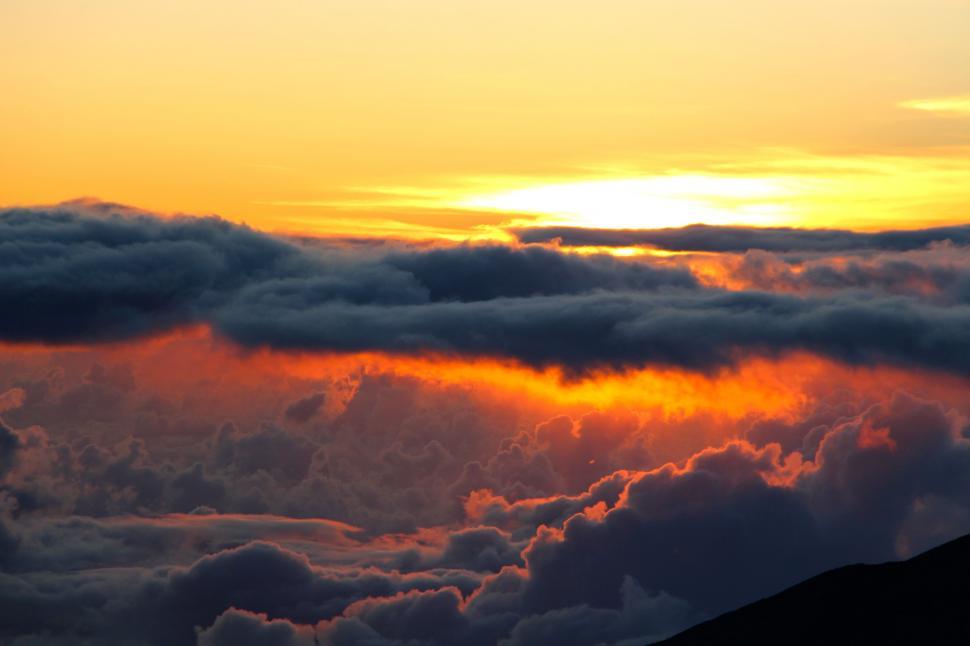 Free Image of Dramatic Clouds  