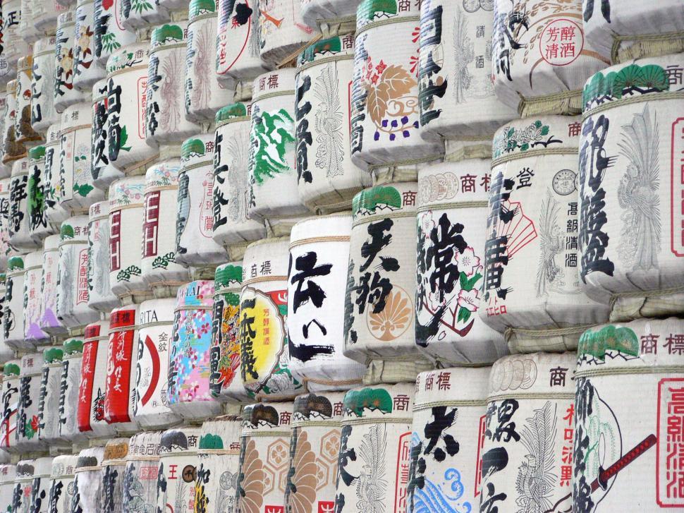 Free Image of Chinese Jars  