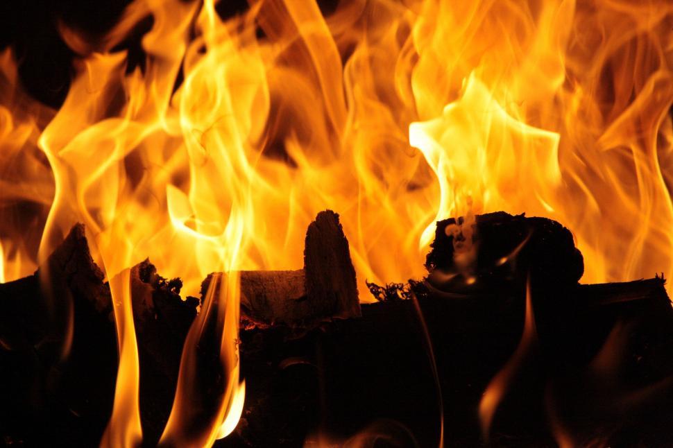 Free Image of Golden Flame  