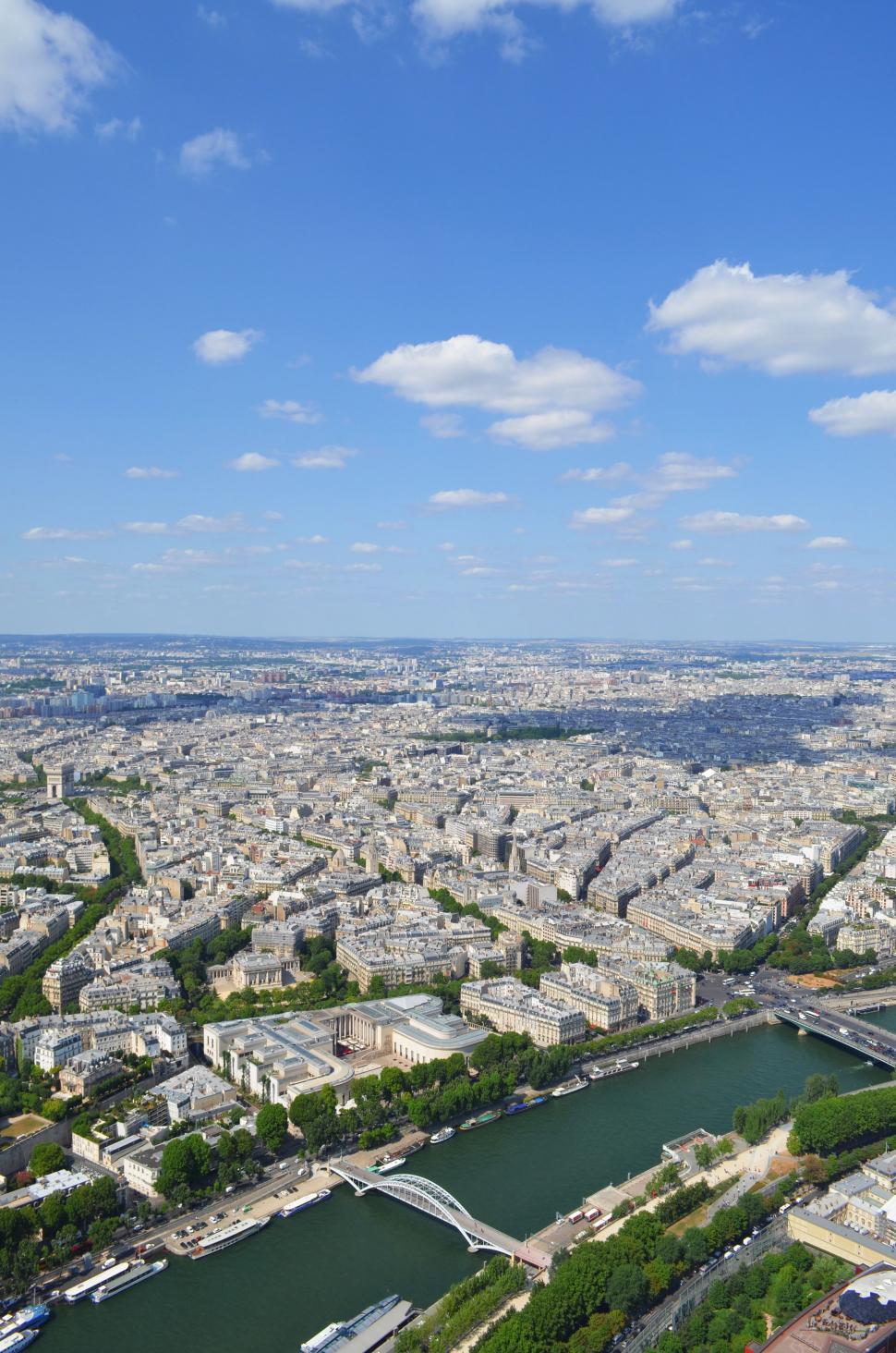 Free Image of City from Sky  