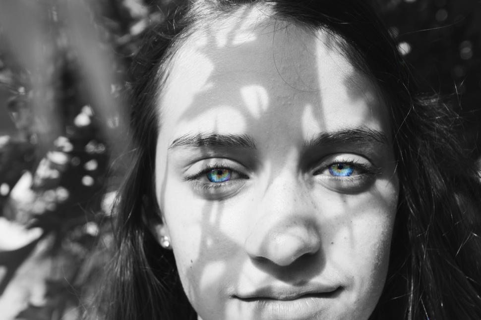 Free Image of Blue Eyes Girl  