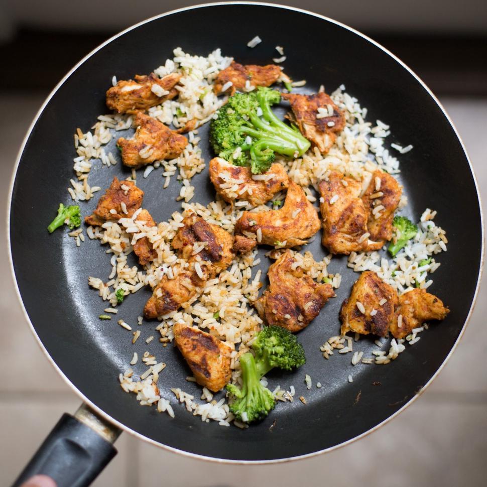 Free Image of Chicken rice with broccoli 