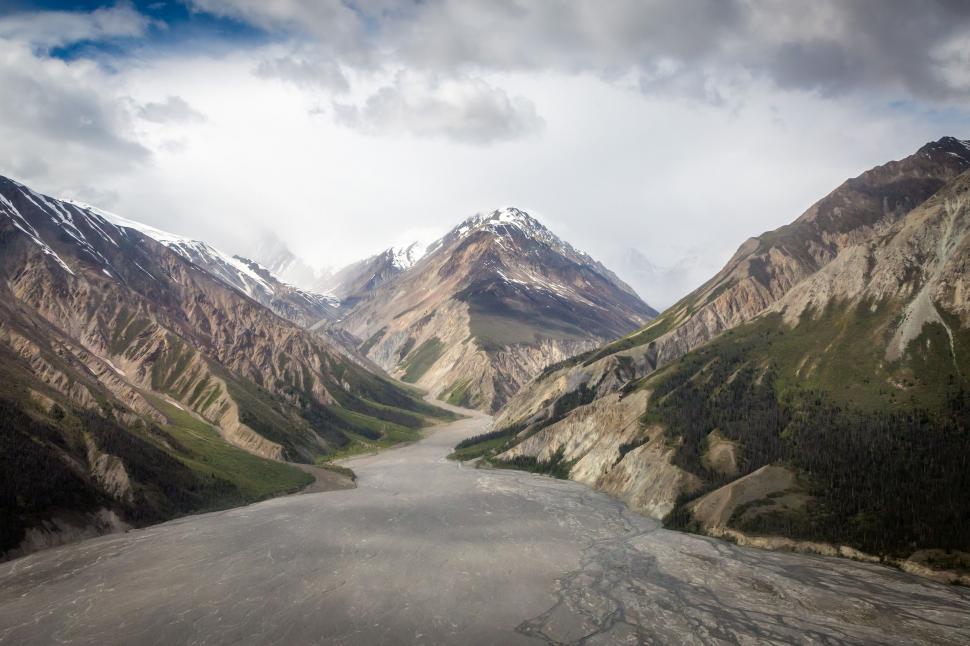 Free Image of Mountain Road  
