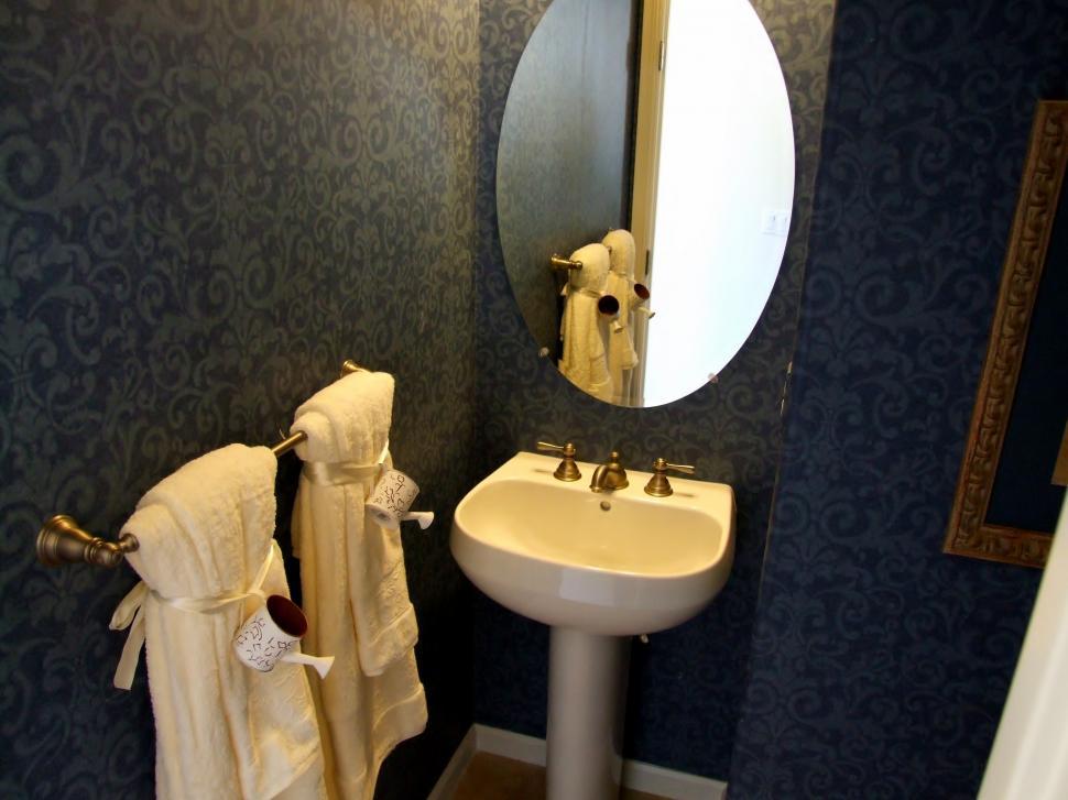 Free Image of Bathroom 