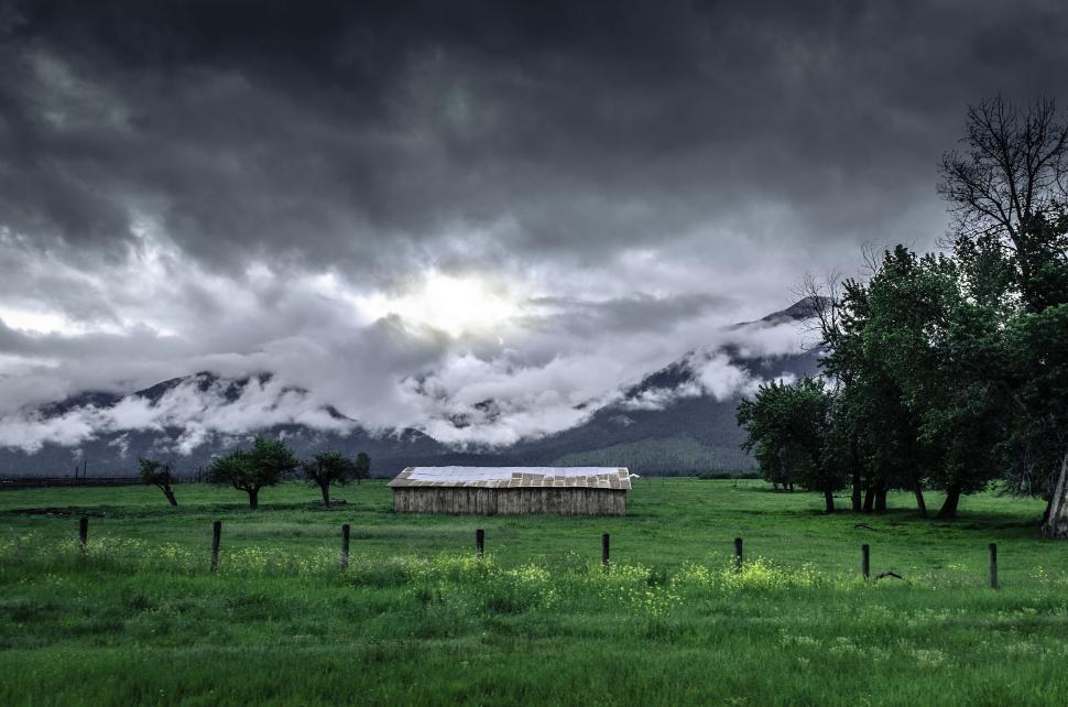 Free Image of Barn, Clouds and Countryside  