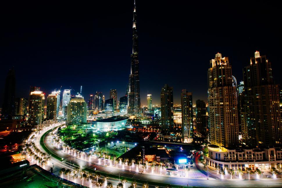 Free Image of City with night lights  