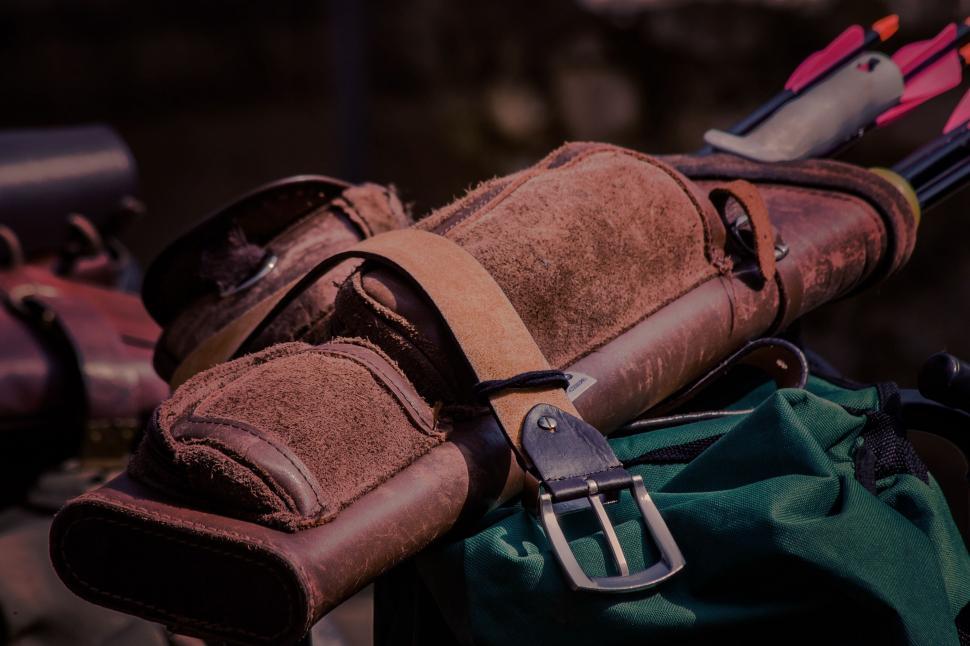 Free Image of Brown Leather Quiver 