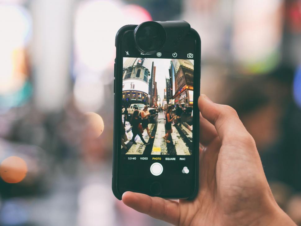 Free Image of Street Image in iPhone  
