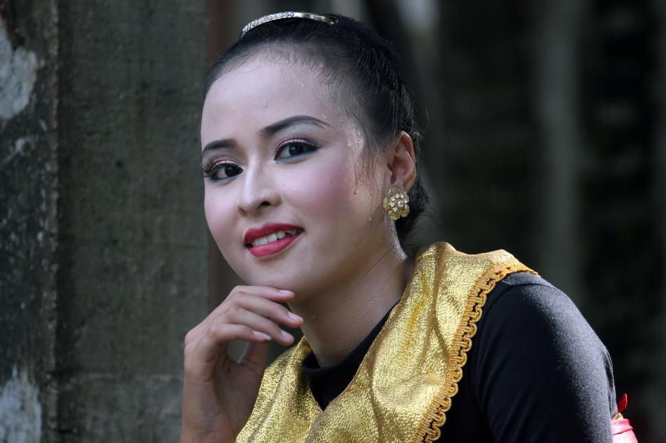 Free Image of Close up of Asian Woman Face  