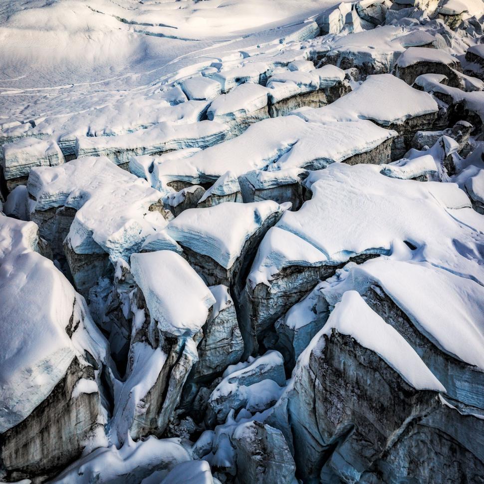 Free Image of Rocky Mountains in Snow  
