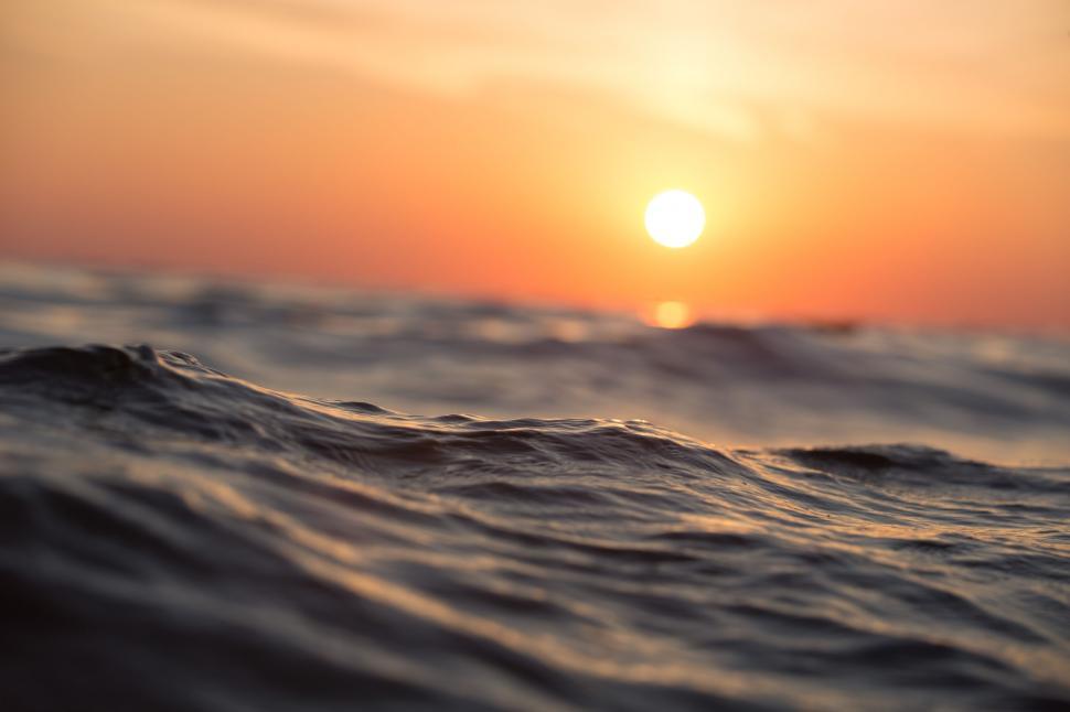 Free Image of Sea and sunset sky 