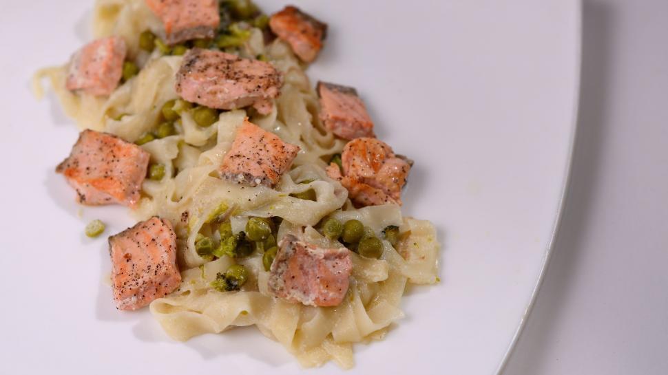 Free Image of Cooked Pasta on White Plate  