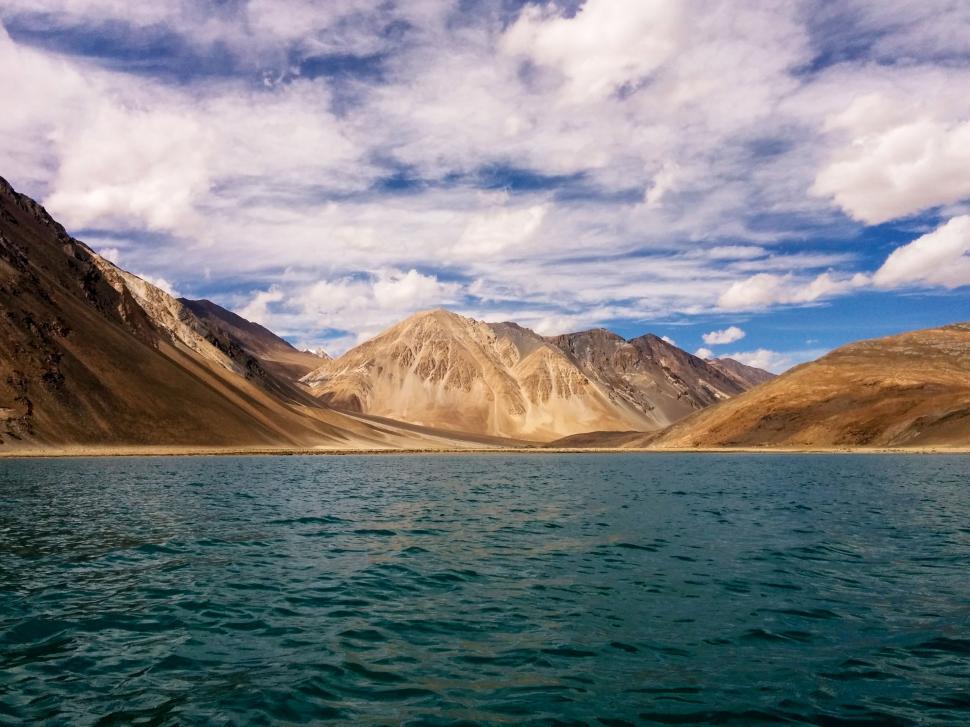 Free Image of Mountains and Lake  