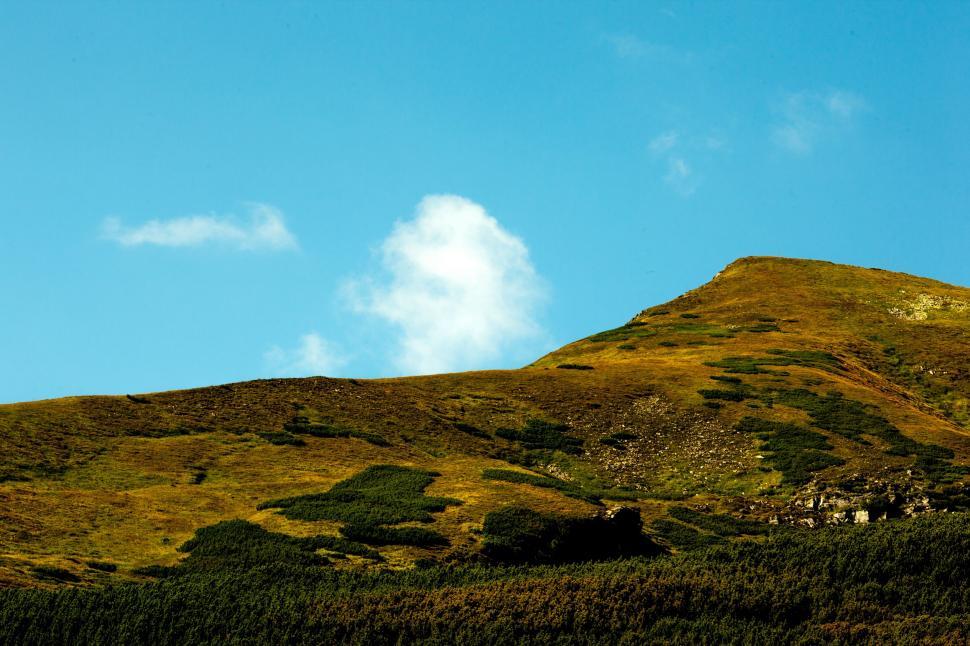 Free Image of Green Mountain  