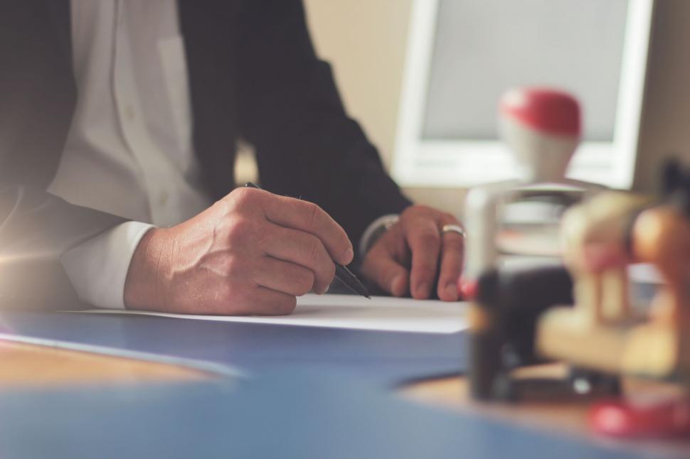 Free Image of Hand with Pen  