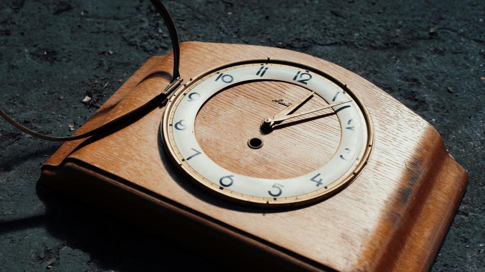 Free Image of Vintage Wall Clock  