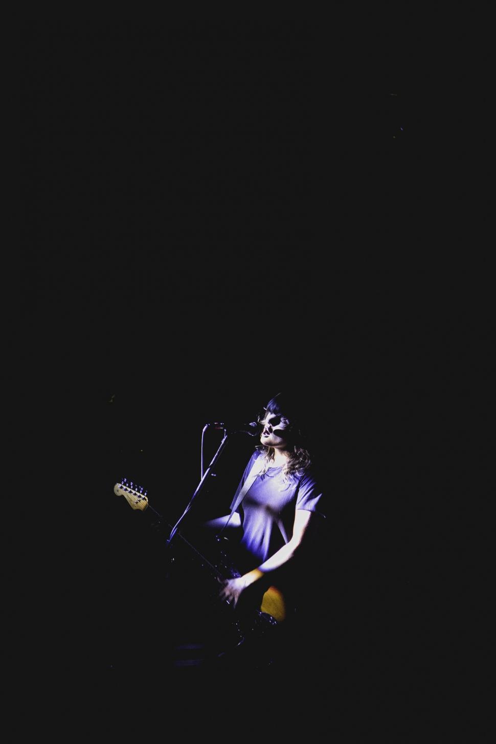 Free Image of Courtney Melba Barnett With Guitar  