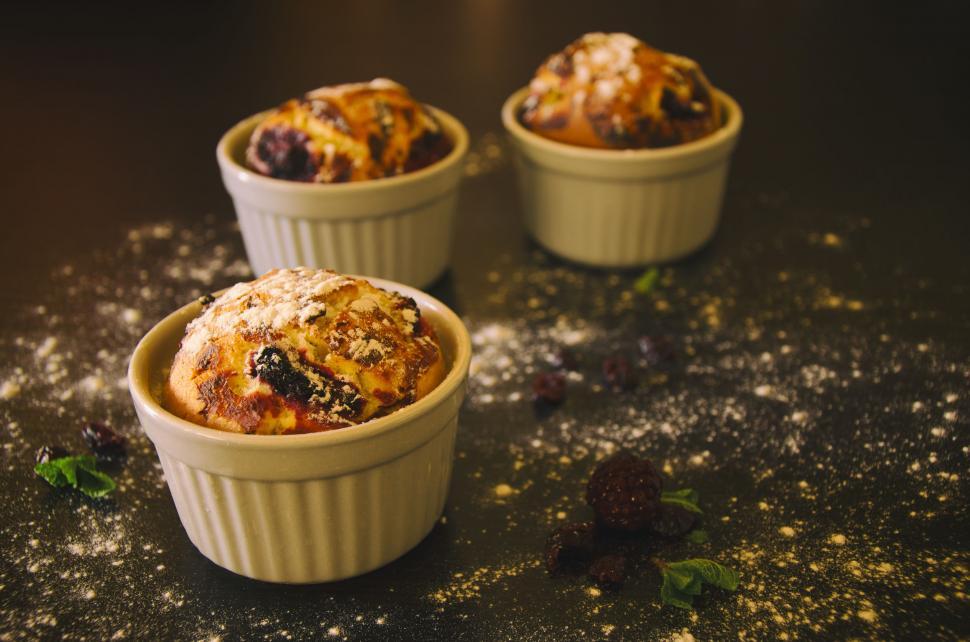 Free Image of Freshly Baked Muffins 