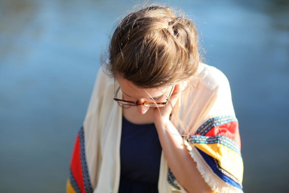 Free Image of Woman in glasses  