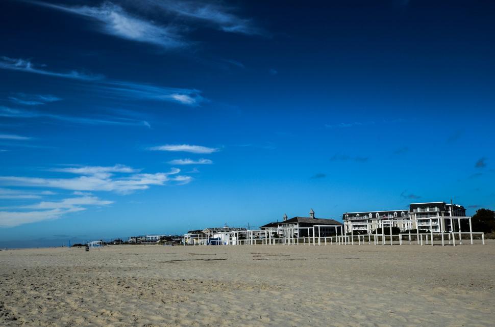 Free Image of Beach and Houses  