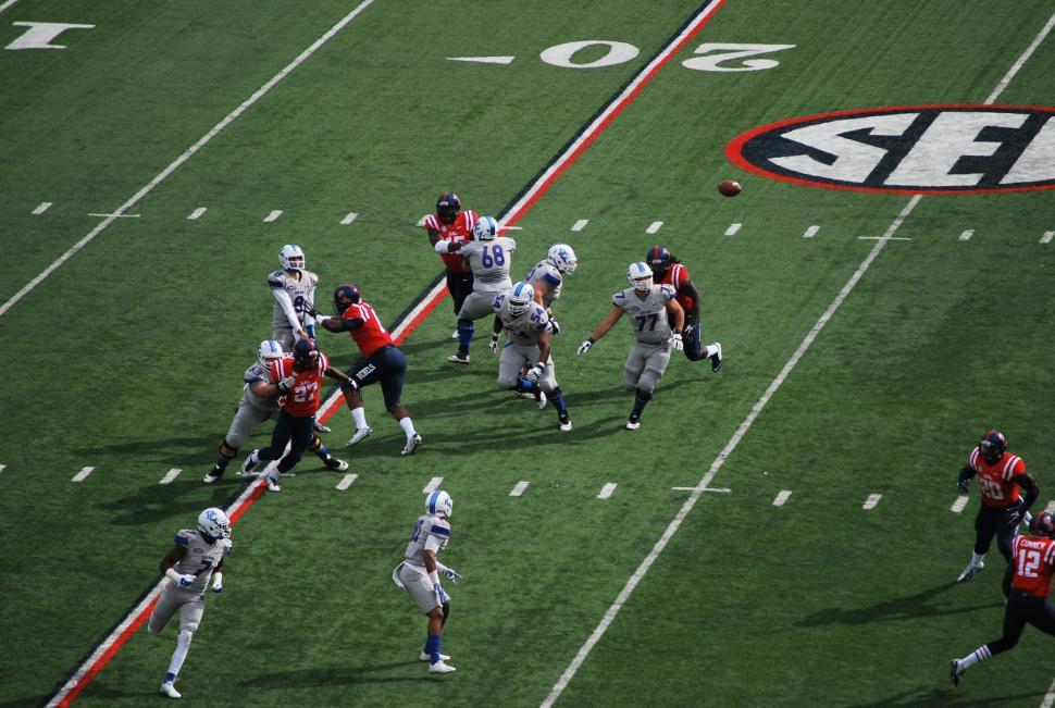 NFL Prepares for the New Season: Teams, Star Players, and Key Moves