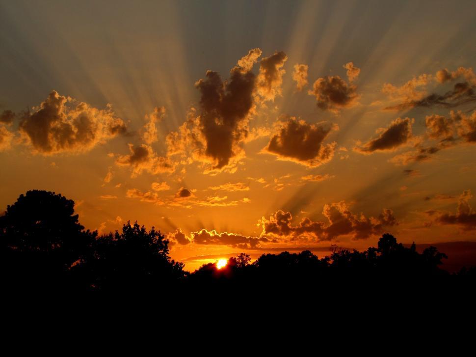 Free Image of Sunset and Orange Sky  