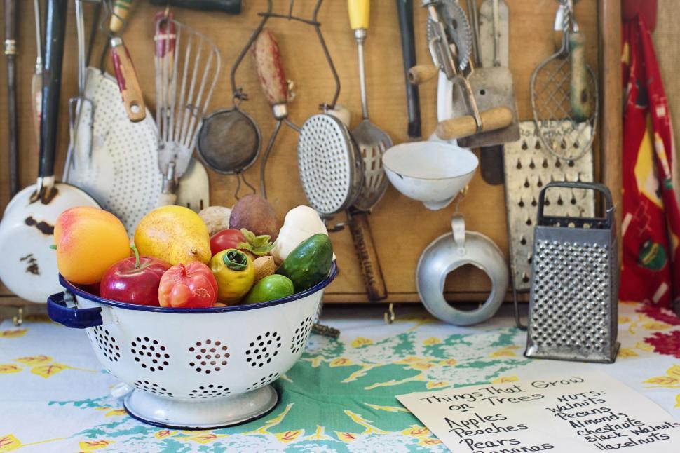 Free Image of Fruits and Vegetables in bowl  