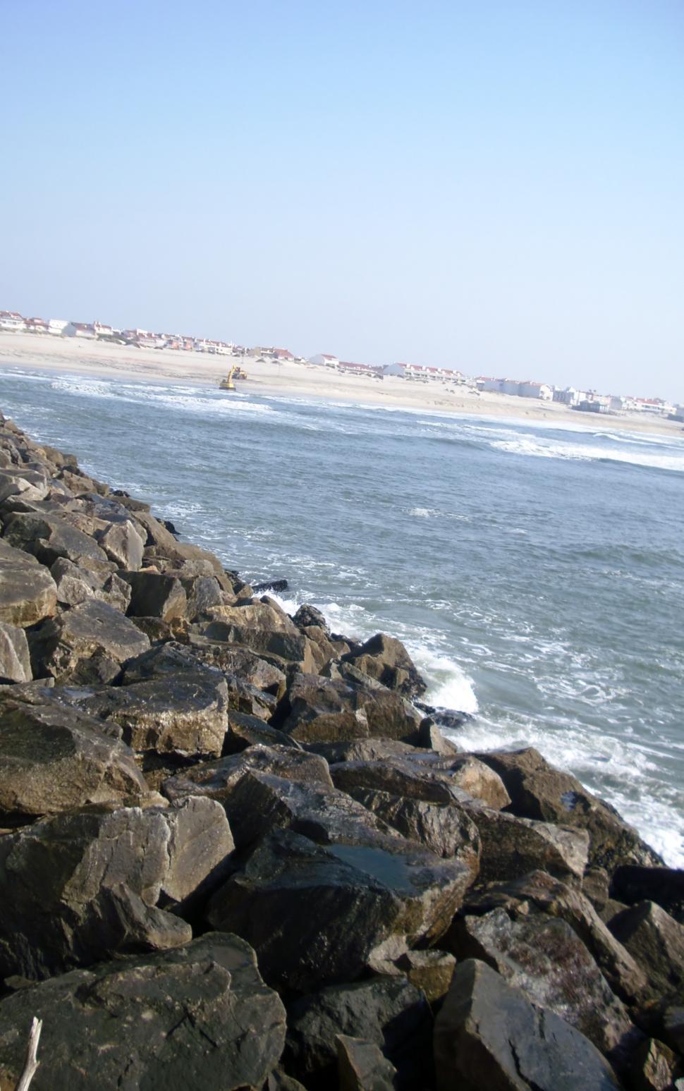 Free Image of Deserted Beach 