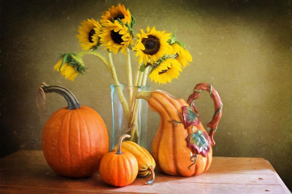 Free Image of Pumpkins and sunflowers with pumpkin shaped jug 